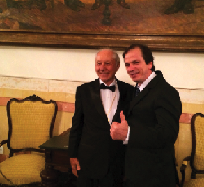 Celmo Celeno Porto toma posse na Academia Nacional de Medicina