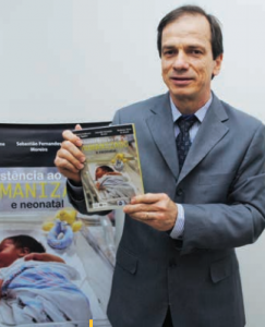 Equipe do HDMI lança o livro “Assistência ao Parto Humanizado e Neonatal”