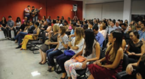 Departamento de Ginecologia e Obstetrícia, Maternidade Dona Íris e Nascer Cidadão lançam o livro Assistência ao Parto Humanizado