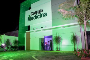 Colégio Medicina inaugura nova unidade com homenagem a médicos goianos